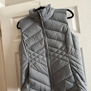 North face down vest